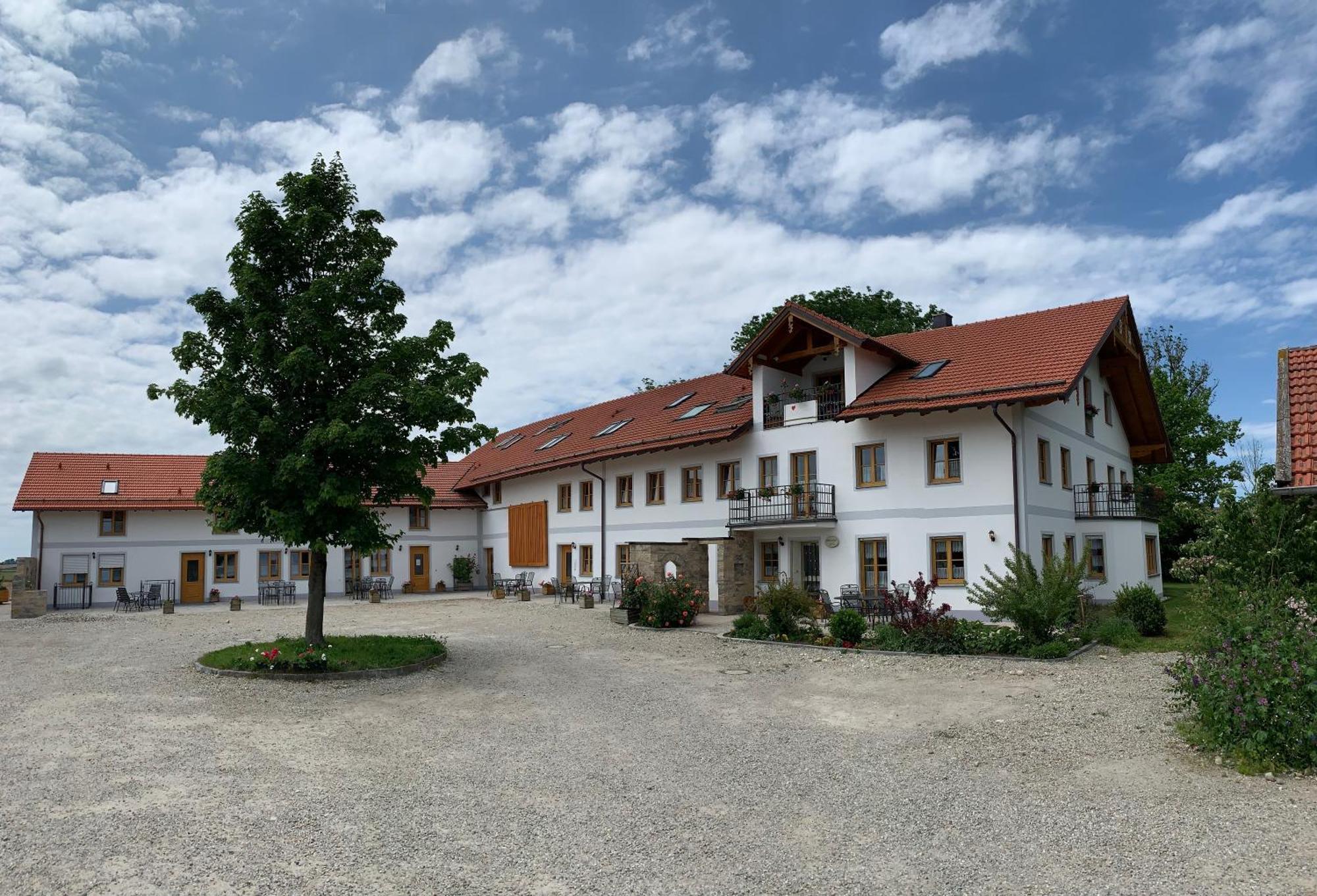 Stangl-Hof Hotel Forstinning Exterior photo